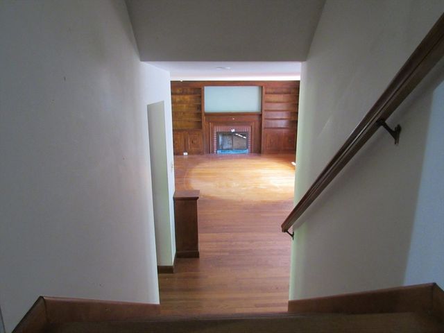 55 Hillside Ave, East Bridgewater, MA 02333