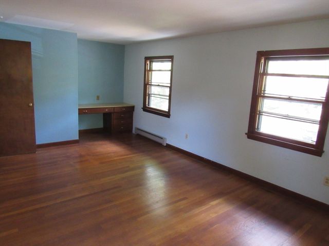 55 Hillside Ave, East Bridgewater, MA 02333