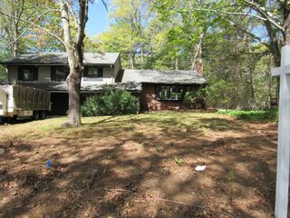 55 Hillside Ave, East Bridgewater, MA 02333