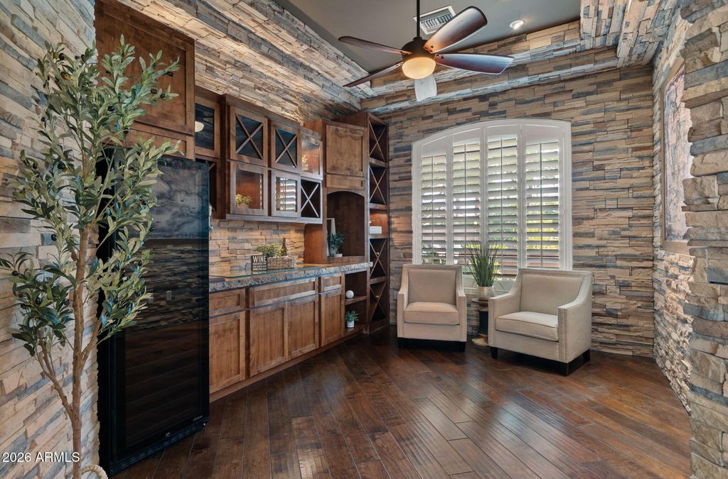 4654 E MEADOWVIEW Court, Gilbert, AZ 85298 — exterior