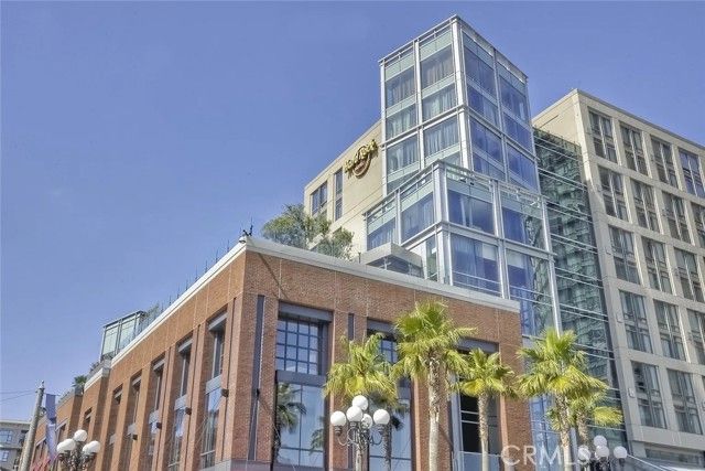 207 5th Avenue, San Diego, CA 92101