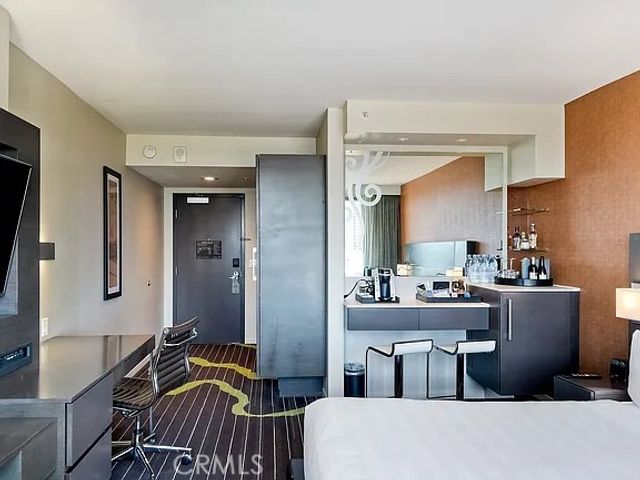 207 5th Avenue, San Diego, CA 92101