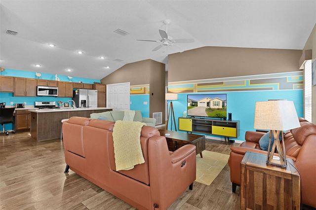 6080 ALLEN AVENUE, The Villages, FL 32163