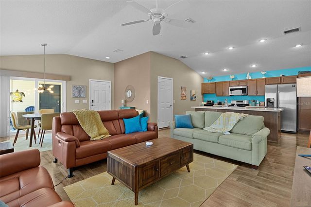 6080 ALLEN AVENUE, The Villages, FL 32163