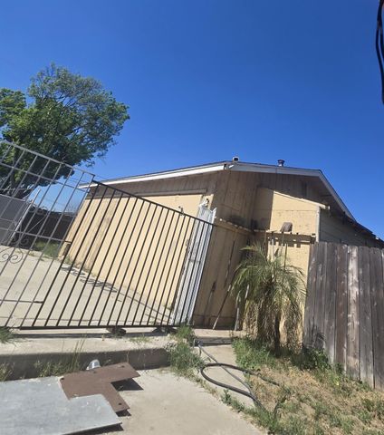341 Lane St, Turlock, CA 95380