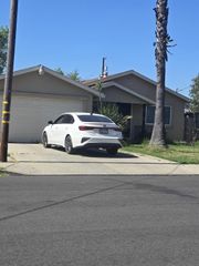341 Lane St, Turlock, CA 95380