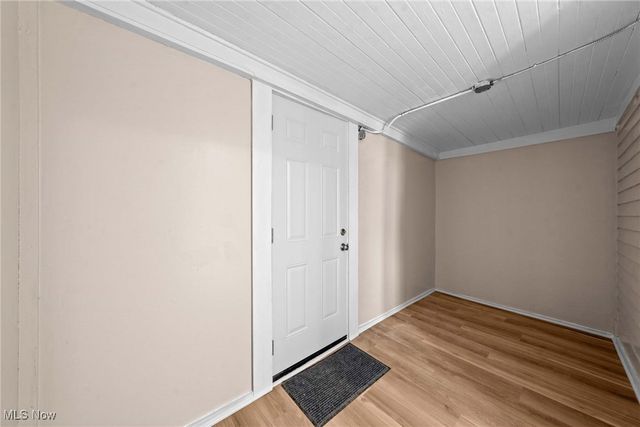 3325 W 98th Street, Cleveland, OH 44102