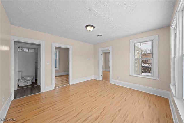 3325 W 98th Street, Cleveland, OH 44102