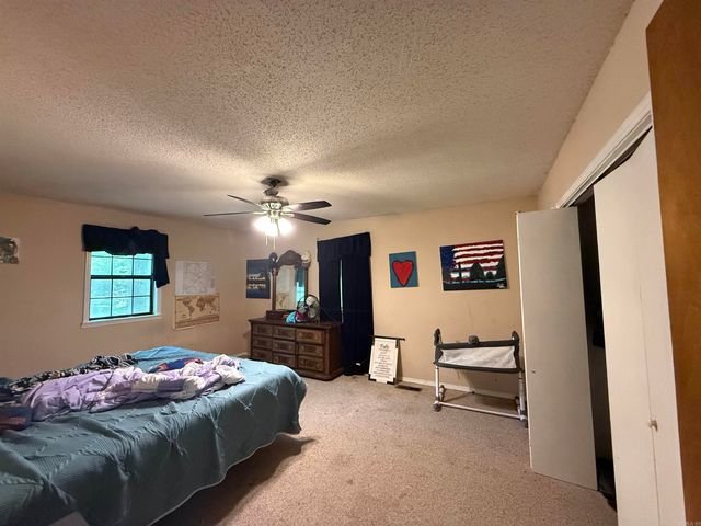 25100 Blue Gill Dr, Roland, AR 72135