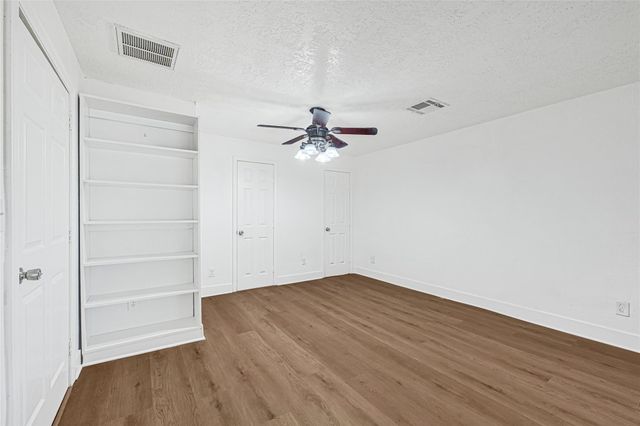 4215 East Lane, Houston, TX 77026