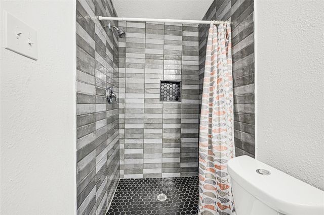 4215 East Lane, Houston, TX 77026