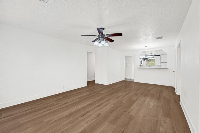 4215 East Lane, Houston, TX 77026