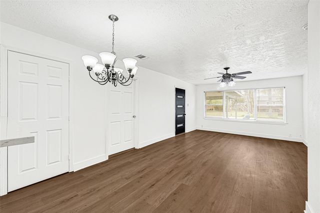 4215 East Lane, Houston, TX 77026