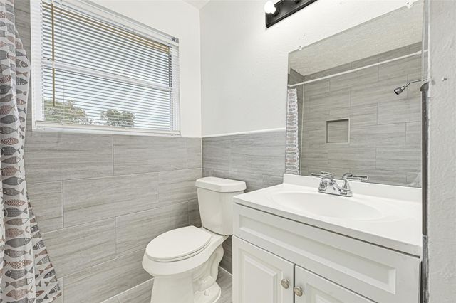 4215 East Lane, Houston, TX 77026