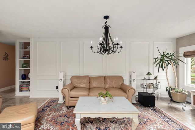 1403 ELLENGLEN RD, Towson, MD 21286