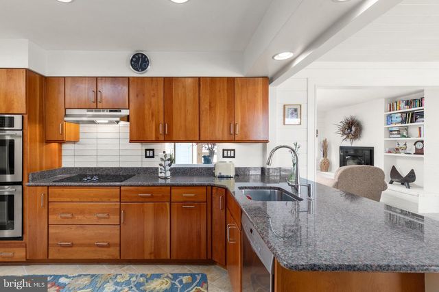 1403 ELLENGLEN RD, Towson, MD 21286