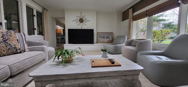 1403 ELLENGLEN RD, Towson, MD 21286