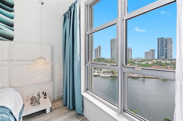 19195 Mystic Pointe Dr 1107, Aventura, FL 33180