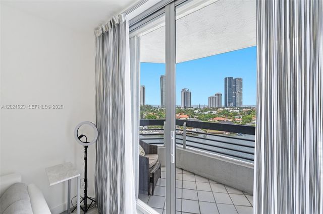 19195 Mystic Pointe Dr 1107, Aventura, FL 33180