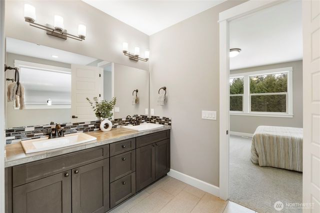 1328 213th Avenue East, Lake Tapps, WA 98391