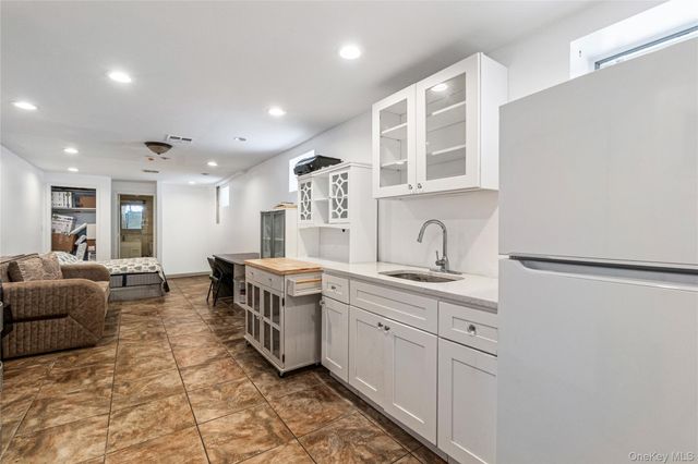 2049 E 71st Street, Brooklyn, NY 11234
