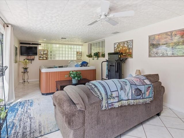 3890 27th AVE SW, Naples, FL 34117