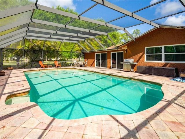 3890 27th AVE SW, Naples, FL 34117