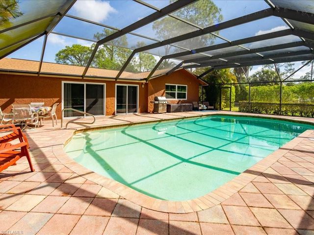 3890 27th AVE SW, Naples, FL 34117