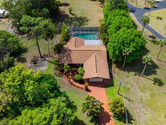 3890 27th AVE SW, Naples, FL 34117