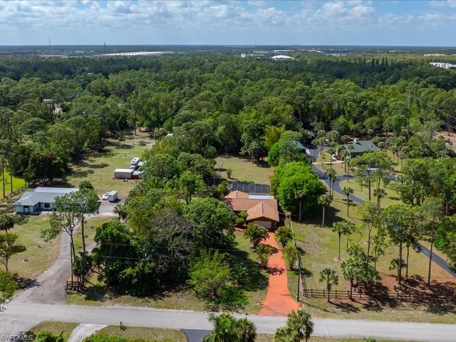 3890 27th AVE SW, Naples, FL 34117