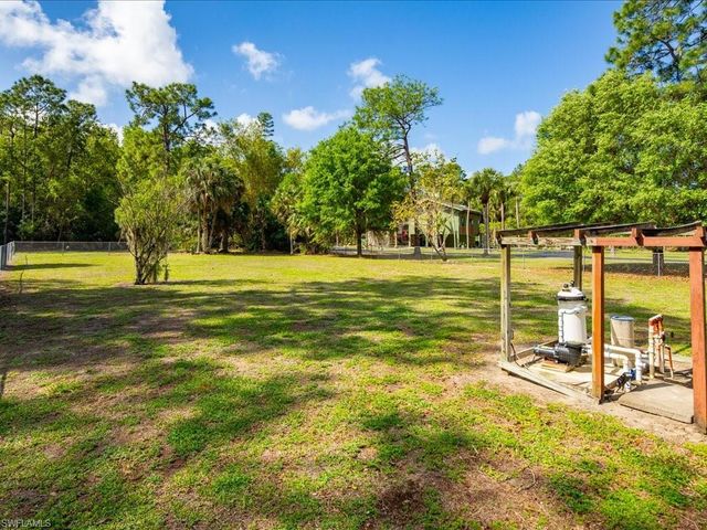 3890 27th AVE SW, Naples, FL 34117