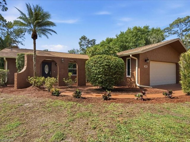 3890 27th AVE SW, Naples, FL 34117