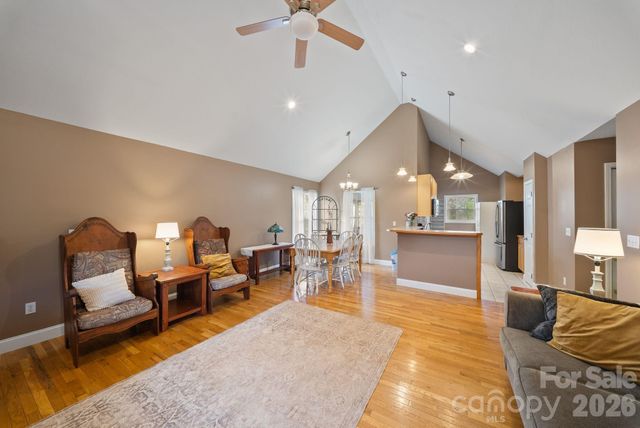 8 Maltese Lane, Weaverville, NC 28787