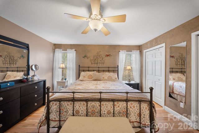 8 Maltese Lane, Weaverville, NC 28787