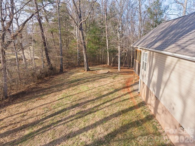 8 Maltese Lane, Weaverville, NC 28787