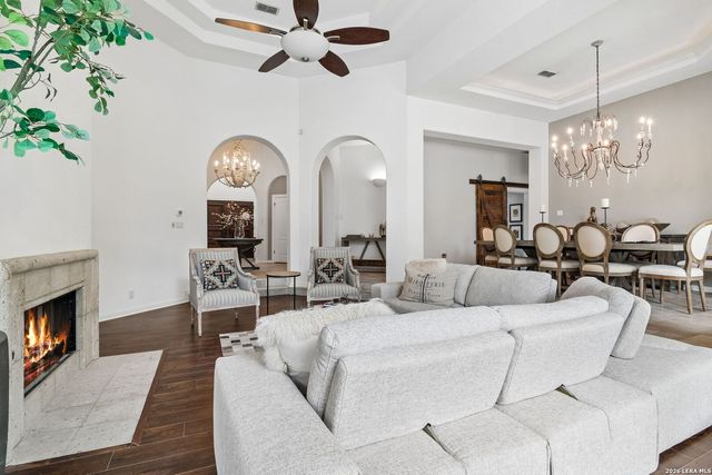 17 Westelm Cir, San Antonio, TX 78230