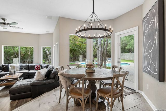 17 Westelm Cir, San Antonio, TX 78230