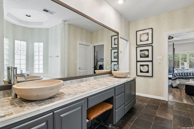 17 Westelm Cir, San Antonio, TX 78230