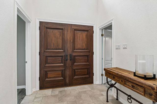 17 Westelm Cir, San Antonio, TX 78230