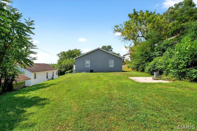 221 Allen Street, Alton, IL 62002