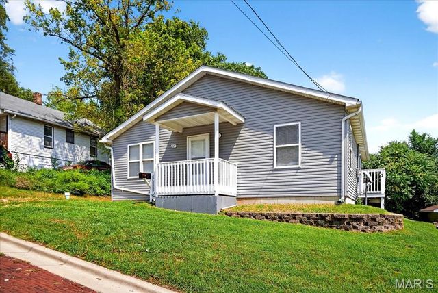221 Allen Street, Alton, IL 62002