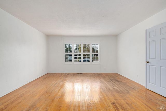 4336 Plass Dr, Napa, CA 94558