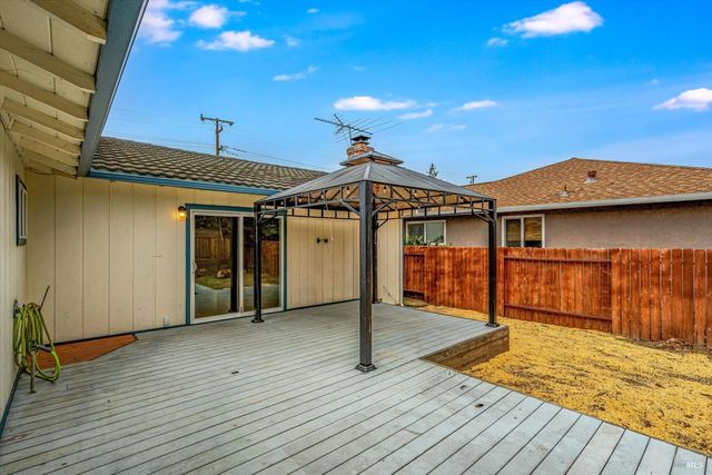 4336 Plass Dr, Napa, CA 94558