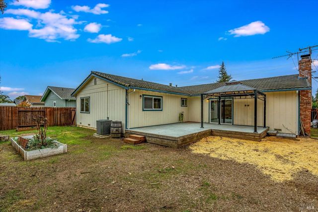 4336 Plass Dr, Napa, CA 94558