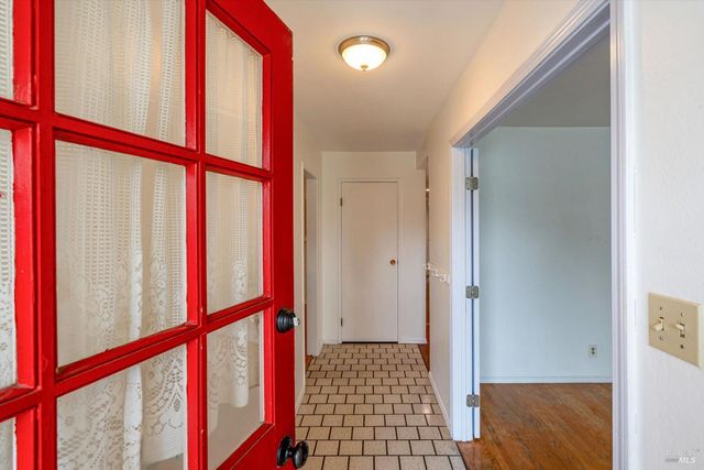 4336 Plass Dr, Napa, CA 94558