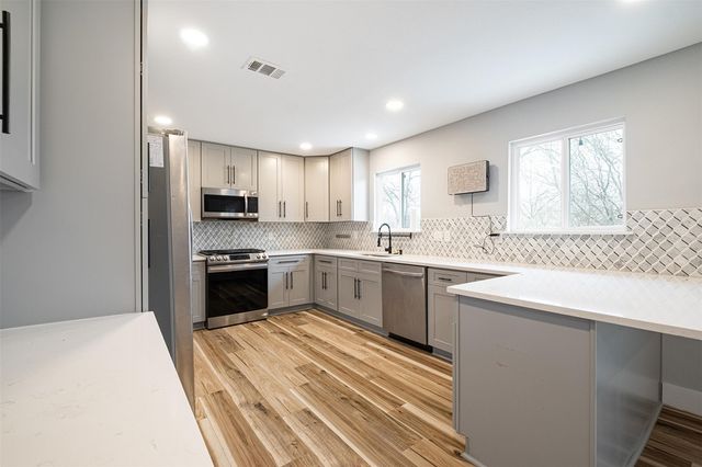 7009 Millrace DR, Austin, TX 78724