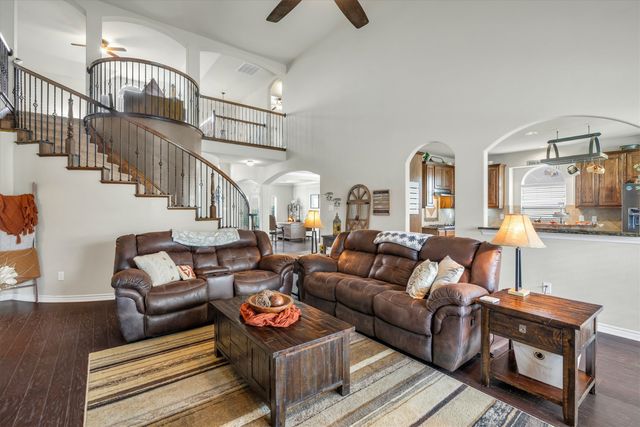 1232 Clearbrook Drive, Kennedale, TX 76060
