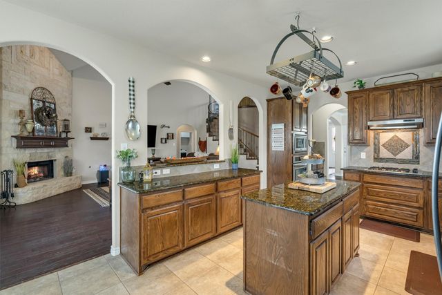 1232 Clearbrook Drive, Kennedale, TX 76060