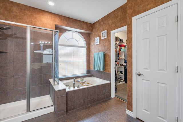 1232 Clearbrook Drive, Kennedale, TX 76060