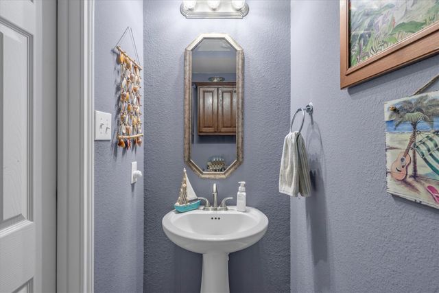 1232 Clearbrook Drive, Kennedale, TX 76060